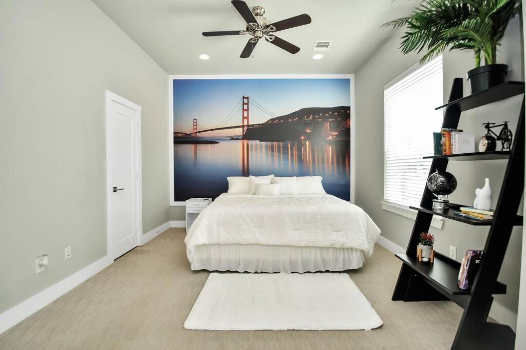 Amazing Rooftop! Downtown Skyline Views!!! Sleeps 15 Хюстън Екстериор снимка